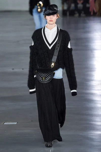 Look 33